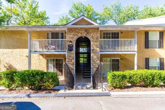 property at 2955 Seven Pines Ln