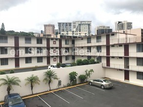 1508 Pensacola St-Unit -401 in Honolulu, HI - Building Photo - Building Photo