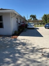 4431 Melvin Rd in Lake Worth Beach, FL - Building Photo - Building Photo