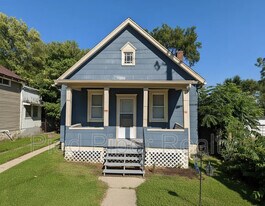 316 E Winslow St in Freeport, IL - Building Photo