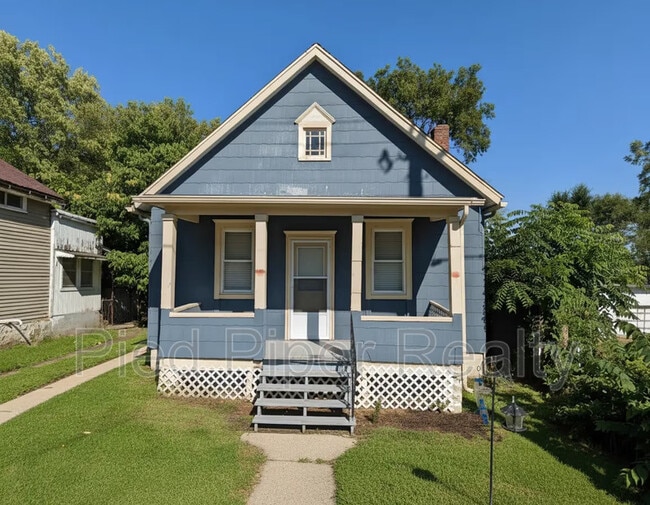 property at 316 E Winslow St