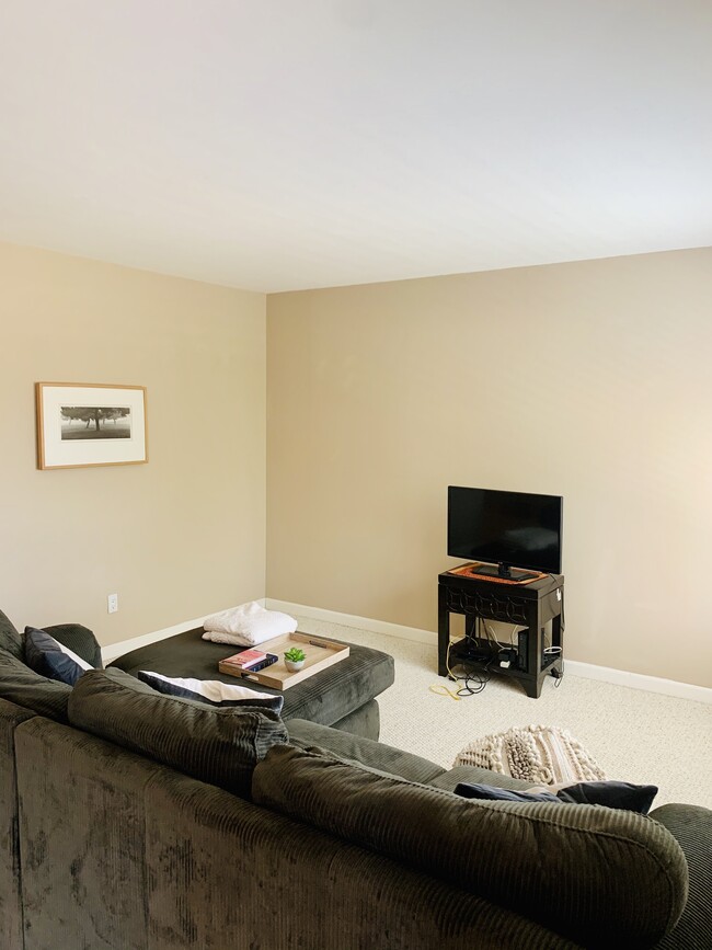 13754 Mango Dr, Unit 313 in Del Mar, CA - Foto de edificio - Building Photo