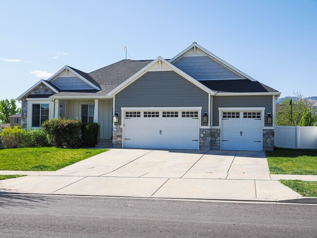 593 W Lewis Ln in Saratoga Springs, UT - Building Photo - Building Photo