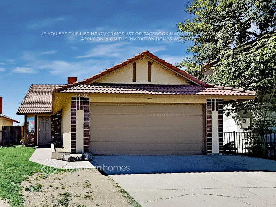 25079 Dana Ln in Moreno Valley, CA - Building Photo