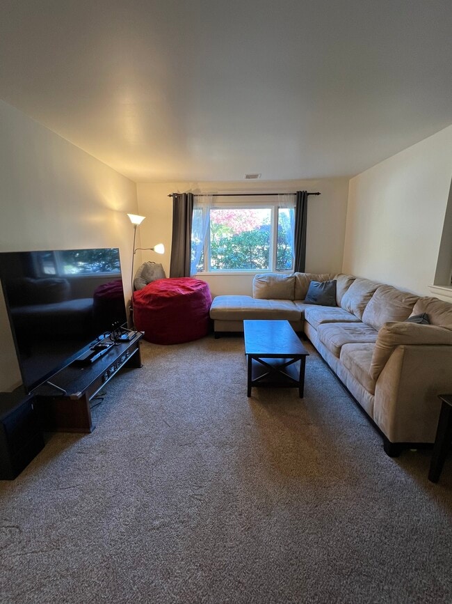 property at 3125 Sayre Dr