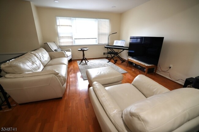 920 Everts Ave in Westfield, NJ - Building Photo - Building Photo