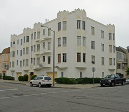 1600 Beach St in San Francisco, CA - Building Photo - Building Photo