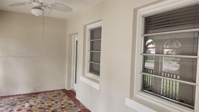 422 Majorca Ave in Coral Gables, FL - Building Photo - Building Photo