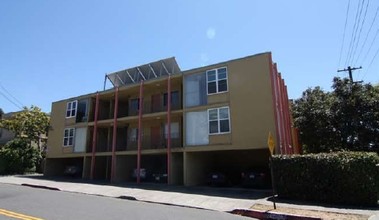 2801 College Ave in Berkeley, CA - Building Photo - Building Photo