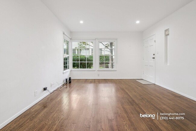 1032 19th St in Santa Monica, CA - Foto de edificio - Building Photo