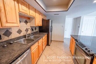 1184 E Diamond Dr in Tempe, AZ - Building Photo - Building Photo