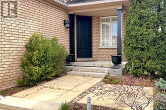 401 Cranston Park Ave in Vaughan, ON - Building Photo - Building Photo