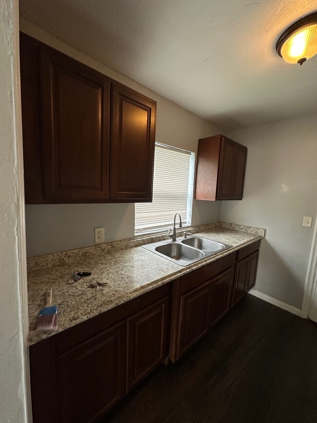 1450 W 22nd St in Jacksonville, FL - Foto de edificio - Building Photo