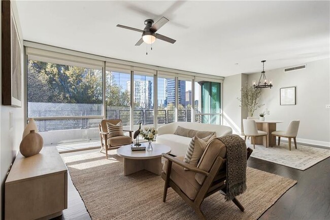 property at 700 Park Regency Pl NE