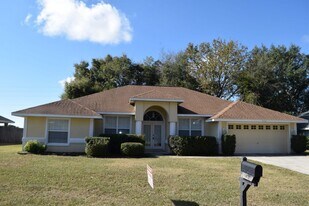 10120 SE 67th Terrace in Belleview, FL - Building Photo