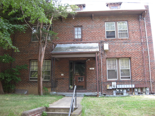 1224 Missouri Ave NW in Washington, DC - Foto de edificio - Building Photo