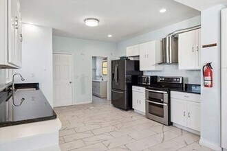 79 19th St in Lowell, MA - Foto de edificio - Building Photo