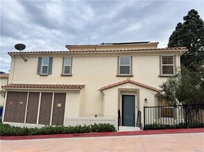 401 Castiano St, Unit 1 in Camarillo, CA - Building Photo - Building Photo