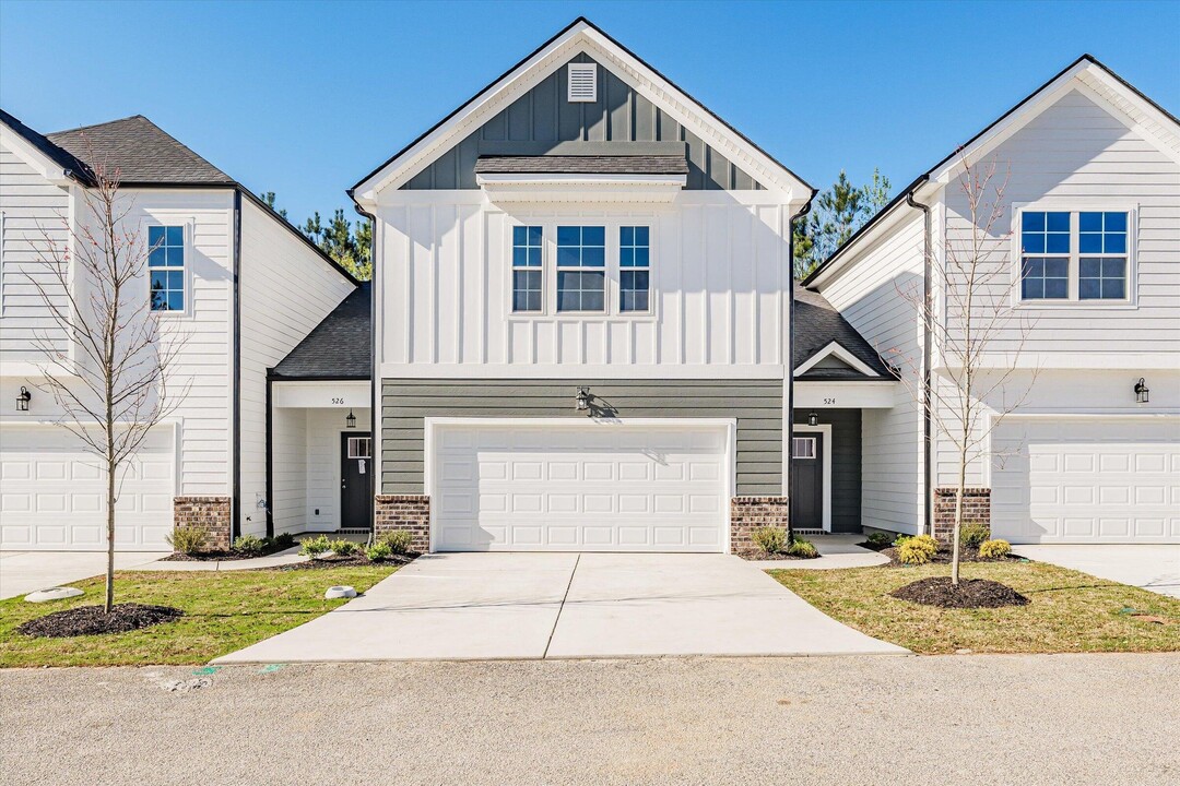 524 Oxbow Dr in Grovetown, GA - Foto de edificio