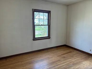 189 N Park Dr in Point Pleasant, WV - Foto de edificio - Building Photo
