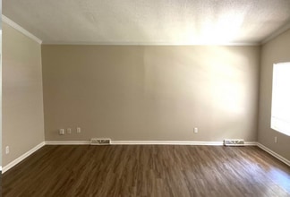 3154 Alston Dr in Decatur, GA - Building Photo - Building Photo