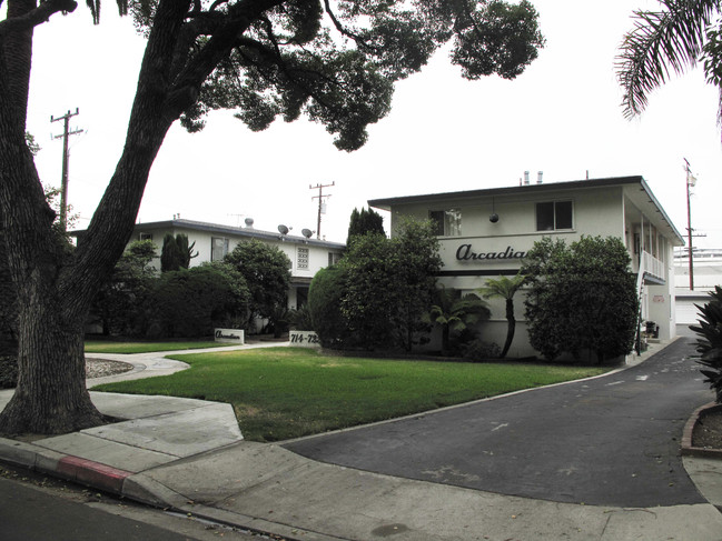 714 Arcadia Ave in Arcadia, CA - Building Photo - Building Photo