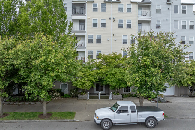 Bayside Condo in Everett, WA - Building Photo - Building Photo