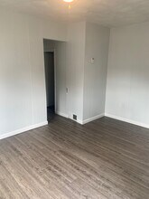 129 Locarna Way in Pittsburgh, PA - Building Photo - Building Photo