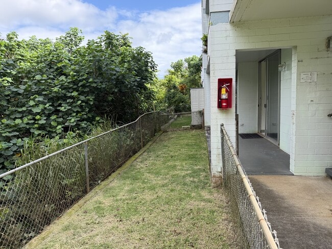 45-535-535 Luluku Rd in Kaneohe, HI - Building Photo - Building Photo