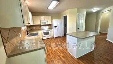 5132 Columbia Dr in Schertz, TX - Building Photo - Building Photo