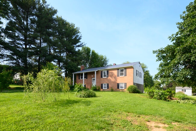 property at 102 Roosevelt Rd