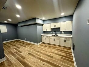 1012 Lawton St SW in Atlanta, GA - Building Photo - Building Photo