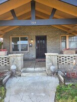 329 W Myrtle St in Hanford, CA - Building Photo