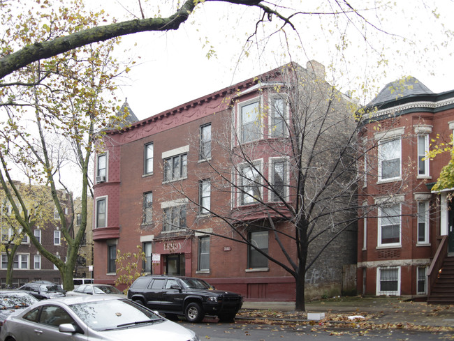 3500 N Reta Ave in Chicago, IL - Building Photo - Building Photo