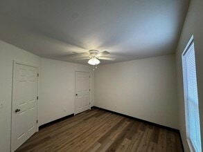 1213 Chica Ln in Galena, KS - Building Photo - Building Photo
