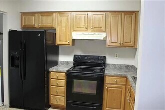 2548 Cove Point Pl in Virginia Beach, VA - Building Photo - Building Photo