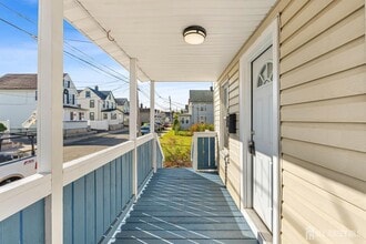 29 Levinson Ave in South River, NJ - Building Photo - Building Photo