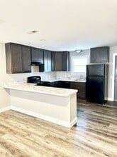 1111 Columbus Cir in Warrenton, MO - Building Photo - Building Photo