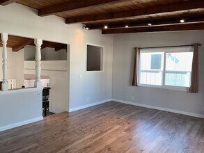 288 Cahuenga Dr in Oxnard, CA - Building Photo - Building Photo