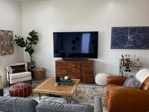 306 Maplewood Ct, Unit Maplewood Ct in Paso Robles, CA - Building Photo - Building Photo