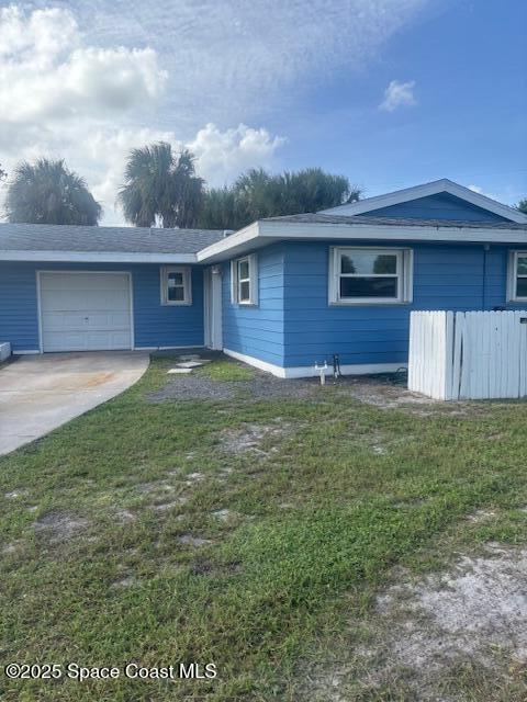 2947 Redgrove Dr NE in Palm Bay, FL - Building Photo
