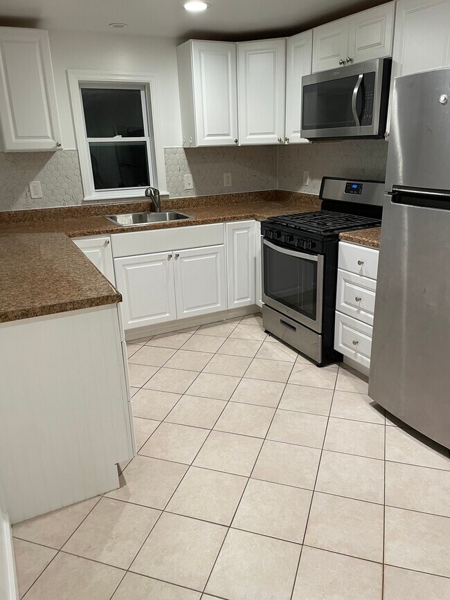 18 Sarah St Apartments and Nearby Ossining Apartments For Rent