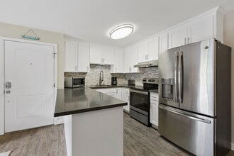 755 14th Ave in Santa Cruz, CA - Building Photo - Building Photo
