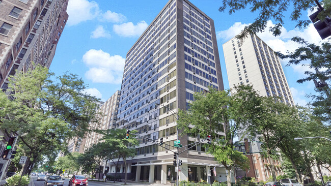 property at 360 W Wellington Ave