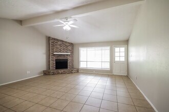 4511 Chestergate Dr in Spring, TX - Building Photo - Building Photo