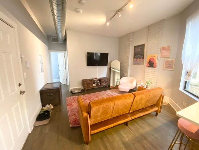 1720 W 21st St, Unit 3 in Chicago, IL - Building Photo - Building Photo