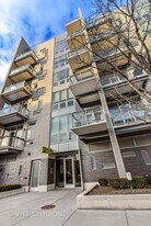 1132 W Adams St in Chicago, IL - Building Photo