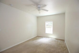 1573 NW 29 Rd in Gainesville, FL - Building Photo - Building Photo