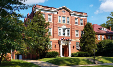 Park Central Apartments in Huntington, WV - Building Photo - Building Photo