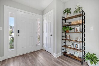 1069 Lacey Ln in Tallahassee, FL - Foto de edificio - Building Photo